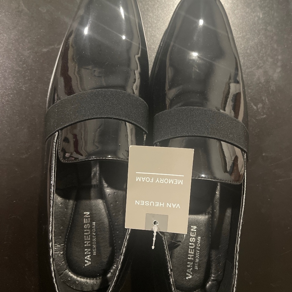 Van Heusen Men’s “Pierce” Patent Dress Shoes – Size 11M (New With Tag!)